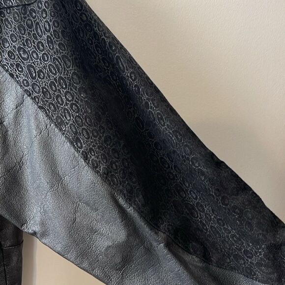 Vintage 90s Ladies Black Leather Trench Coat Full Length Long Large 80s Mob Wife - Picture 6 of 14